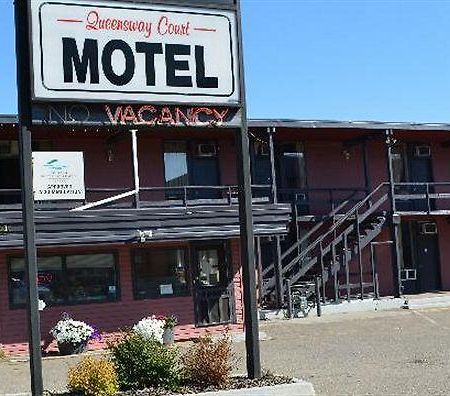 Queensway Court Motel Prince George Luaran gambar
