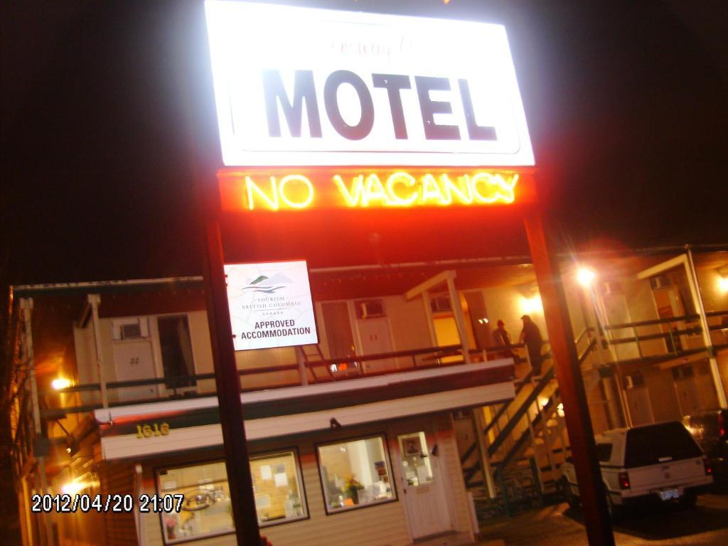 Queensway Court Motel Prince George Luaran gambar