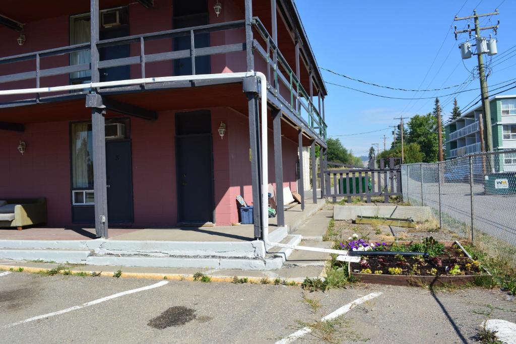 Queensway Court Motel Prince George Luaran gambar